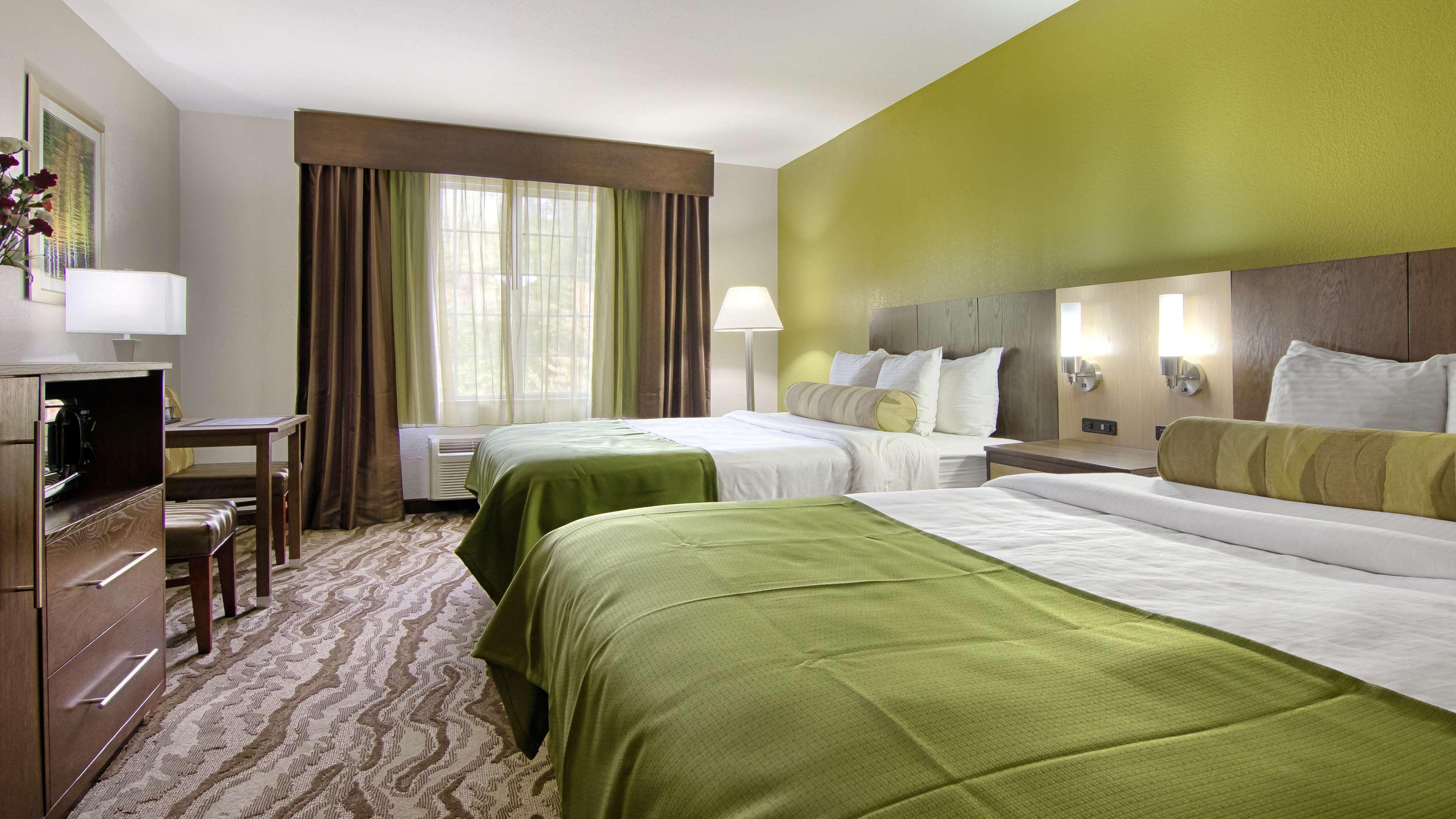 Best Western Plus River Escape Sylva / Дилсбъро Екстериор снимка