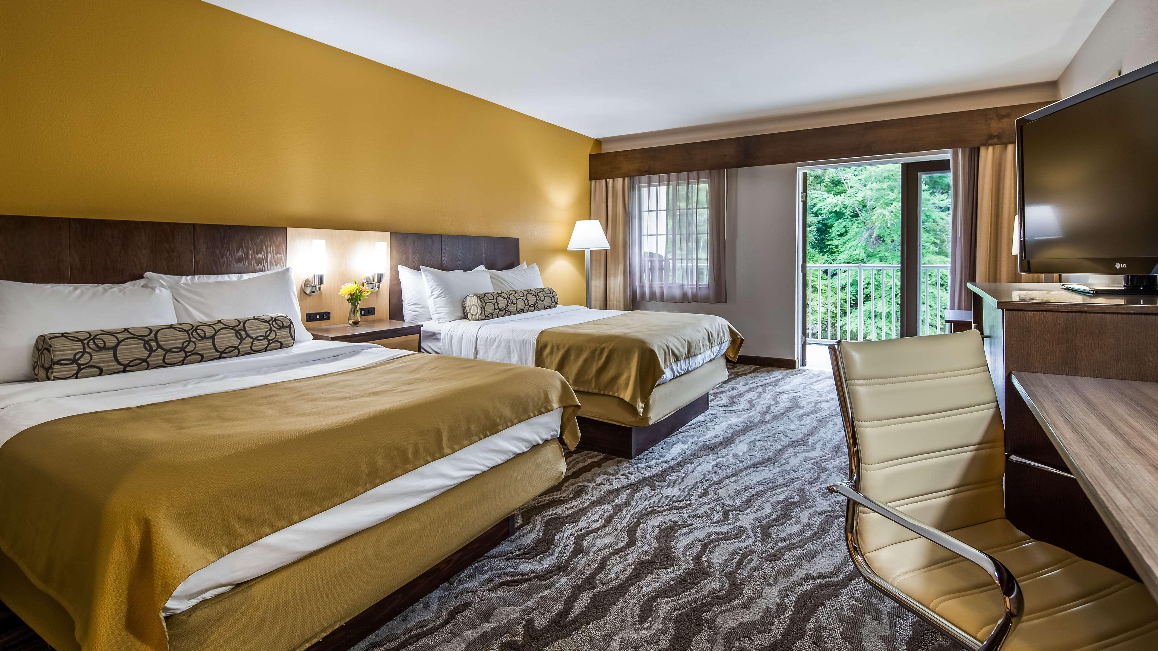 Best Western Plus River Escape Sylva / Дилсбъро Екстериор снимка