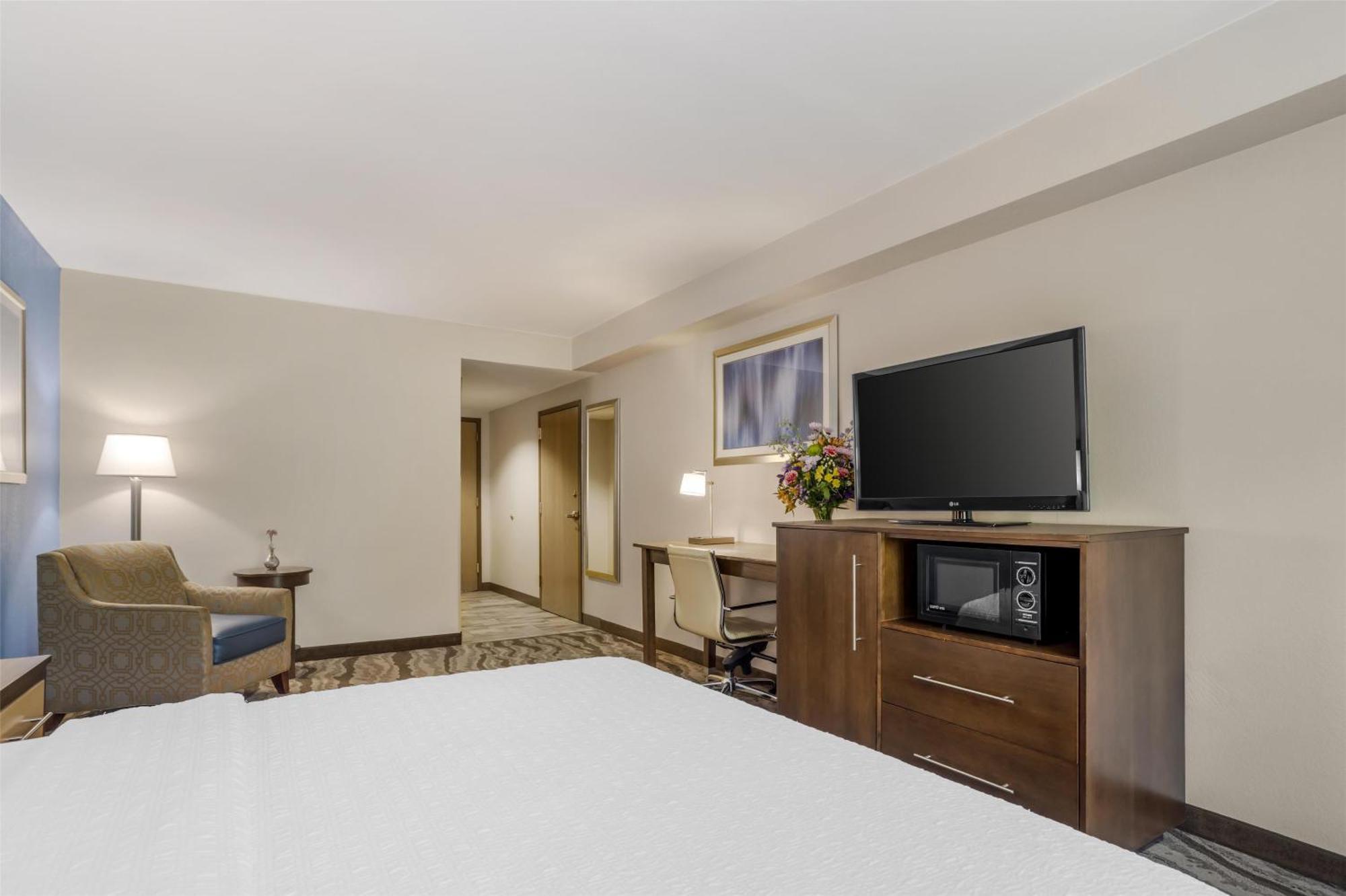 Best Western Plus River Escape Sylva / Дилсбъро Екстериор снимка