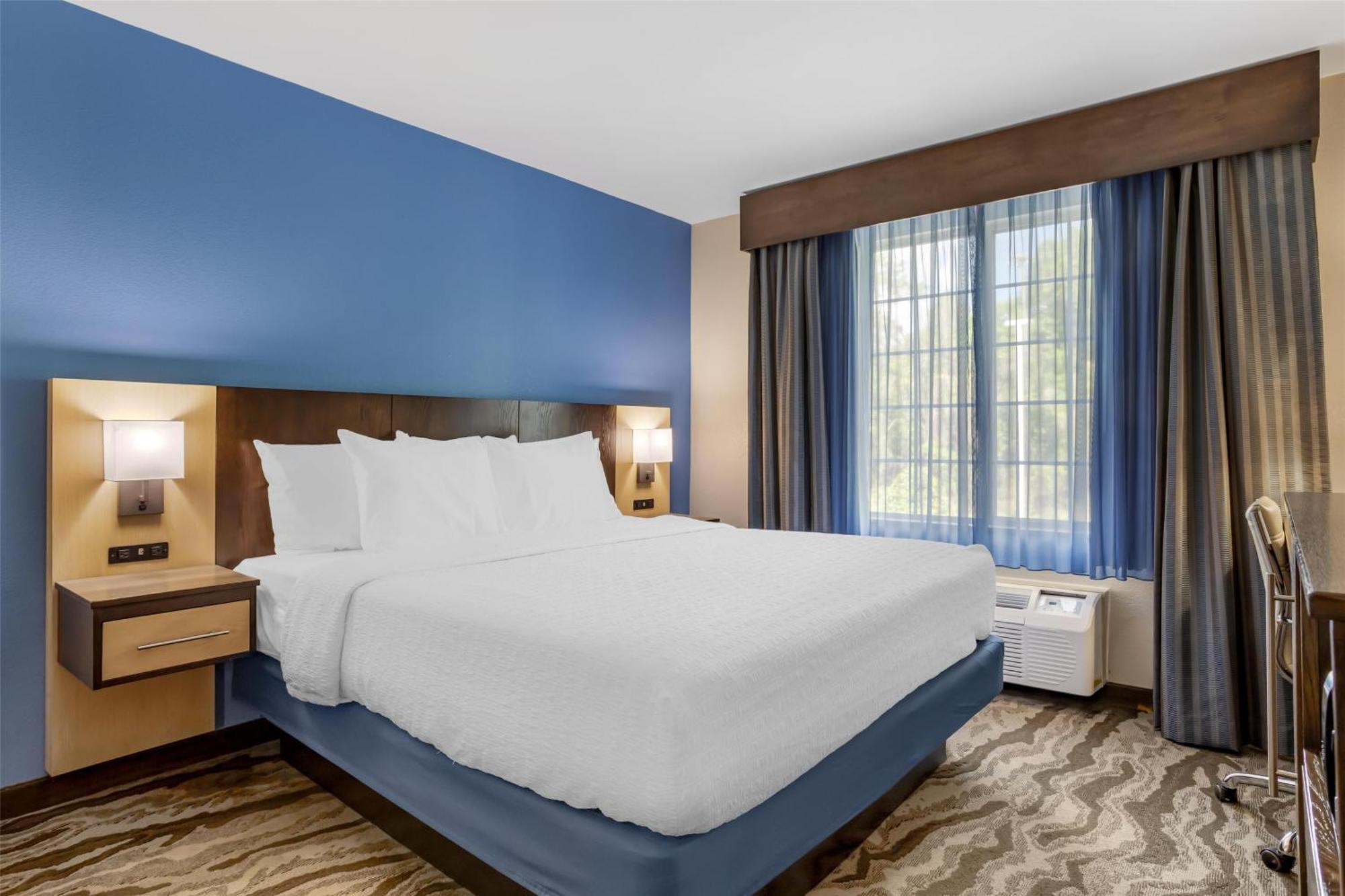 Best Western Plus River Escape Sylva / Дилсбъро Екстериор снимка