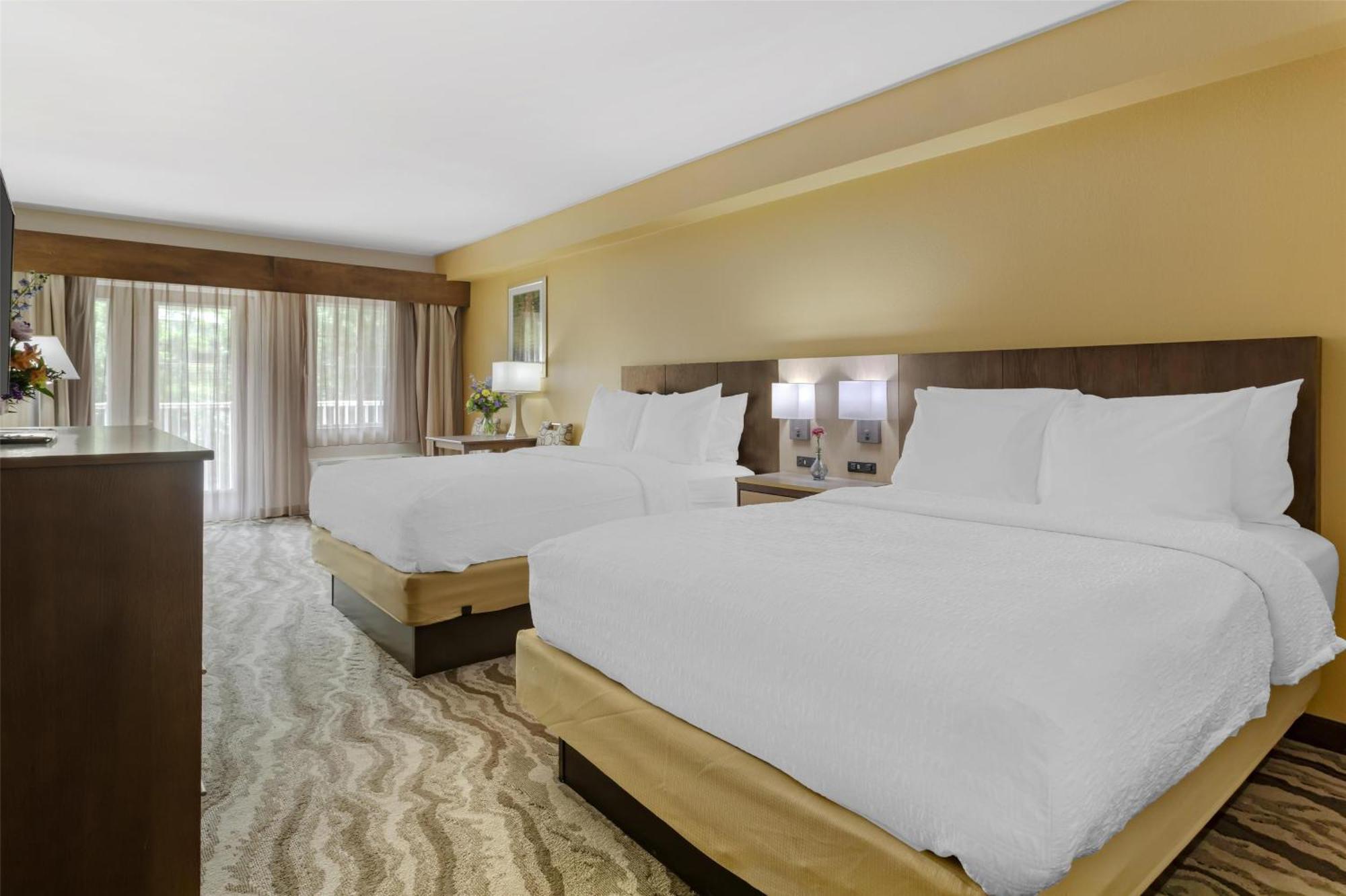 Best Western Plus River Escape Sylva / Дилсбъро Екстериор снимка