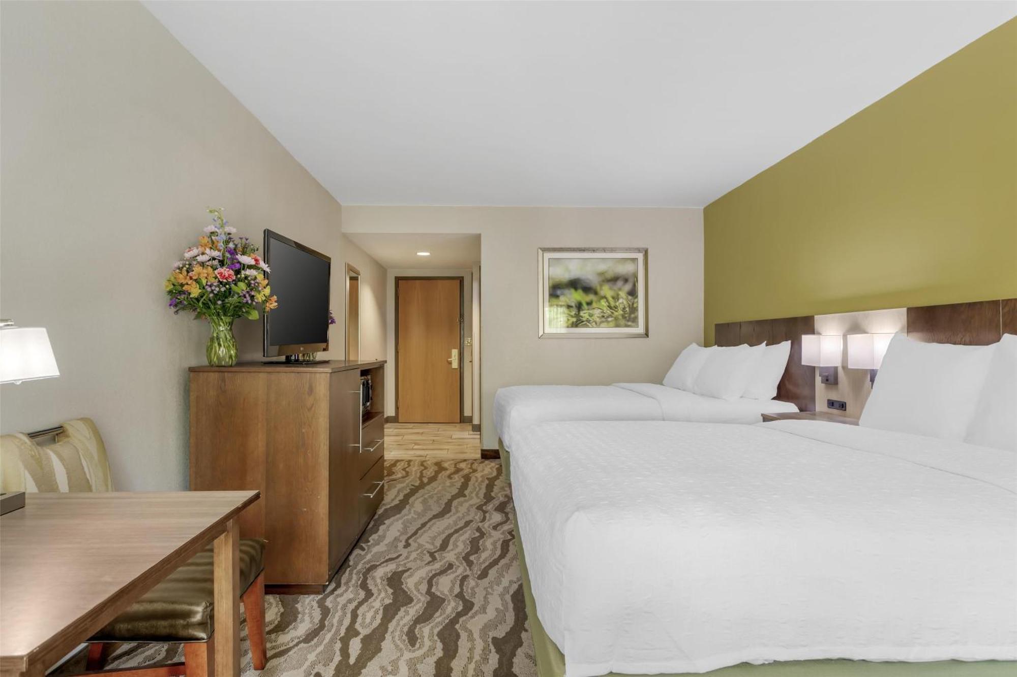 Best Western Plus River Escape Sylva / Дилсбъро Екстериор снимка