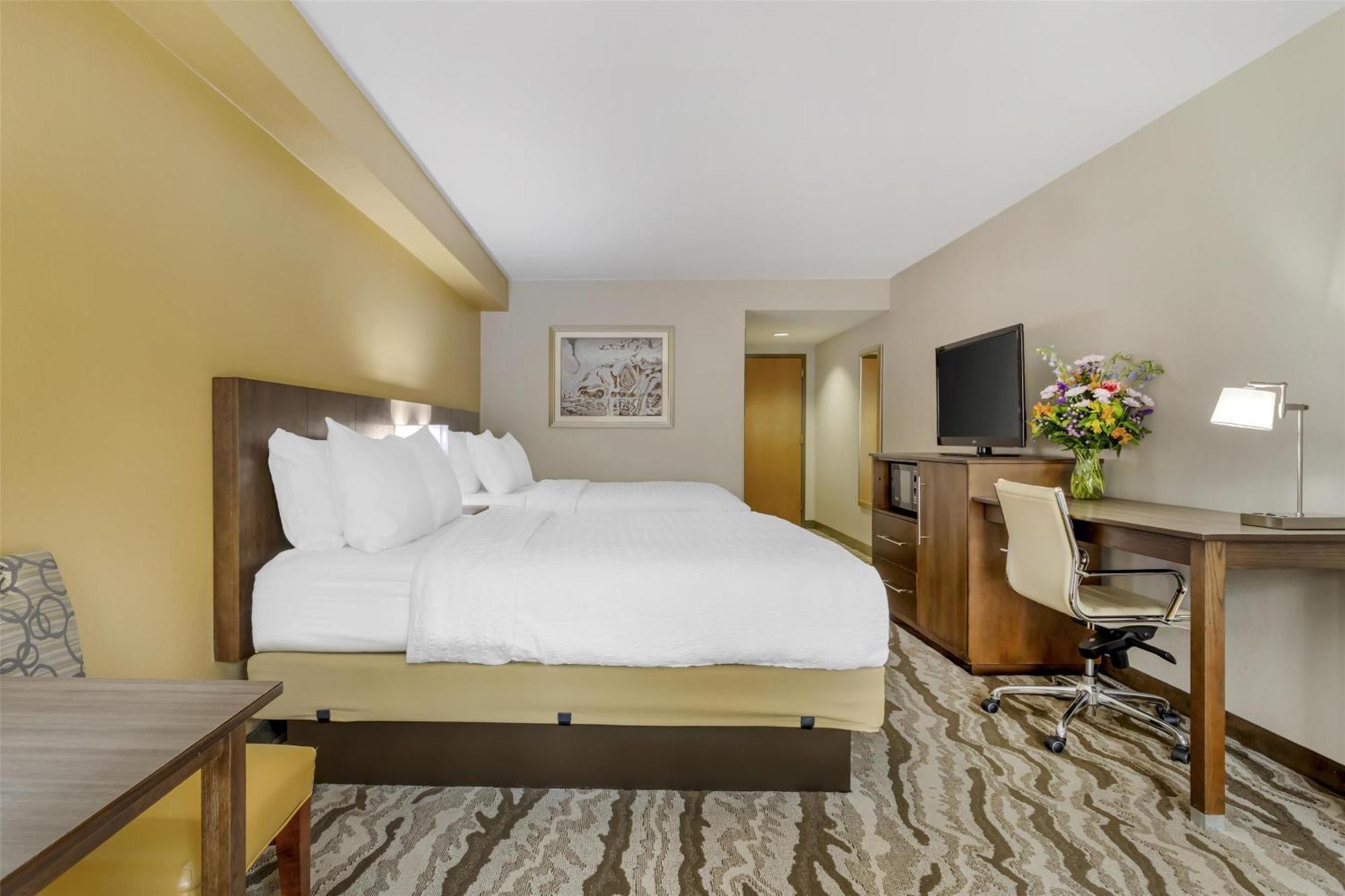 Best Western Plus River Escape Sylva / Дилсбъро Екстериор снимка